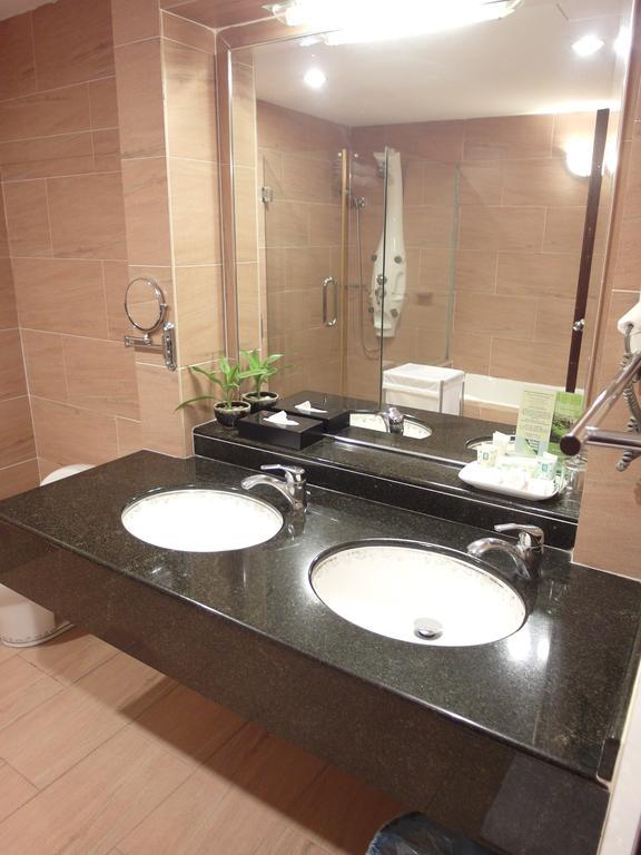 Ritz Garden Hotel Ipoh Zimmer foto