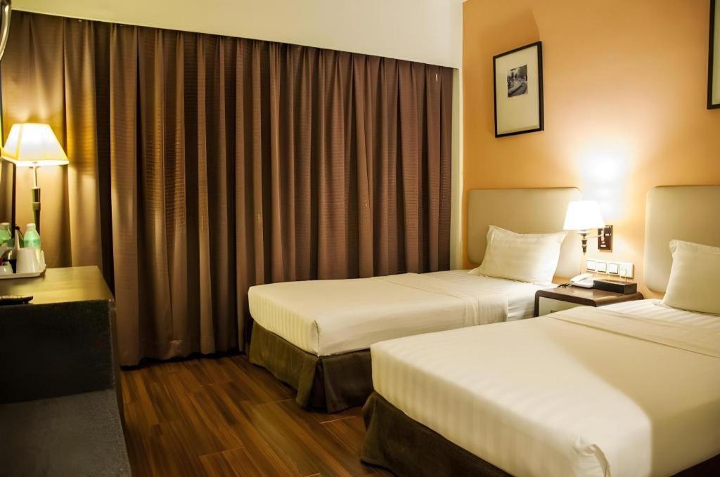 Ritz Garden Hotel Ipoh Exterior foto