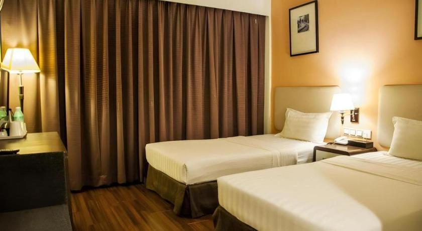 Ritz Garden Hotel Ipoh Exterior foto